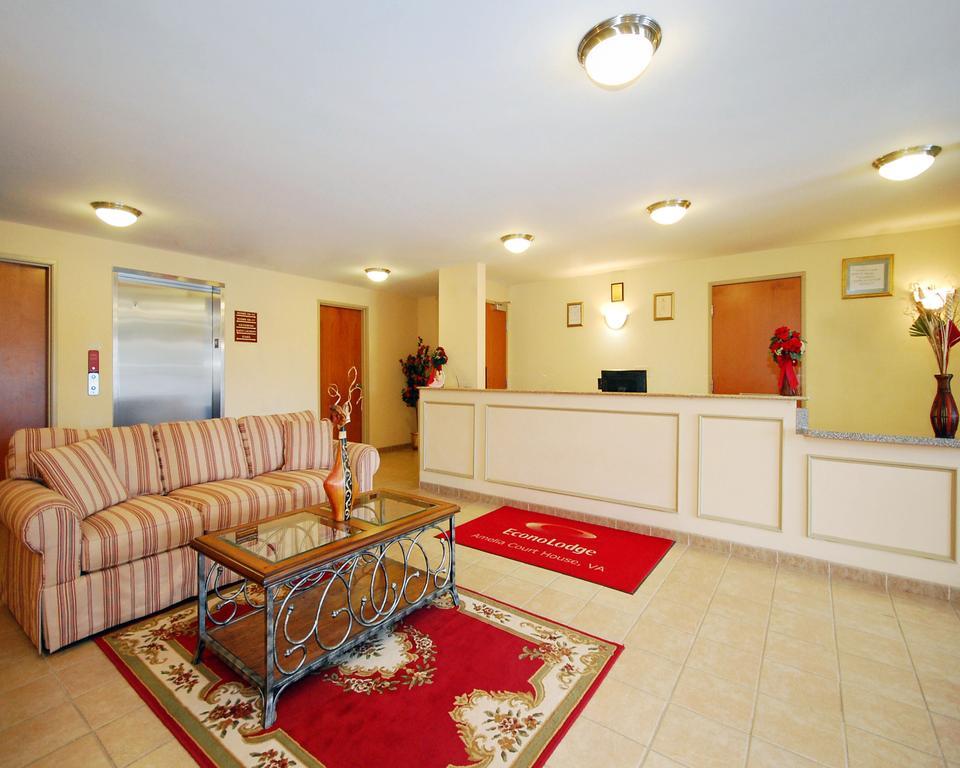 Econo Lodge Amelia Court House Интериор снимка
