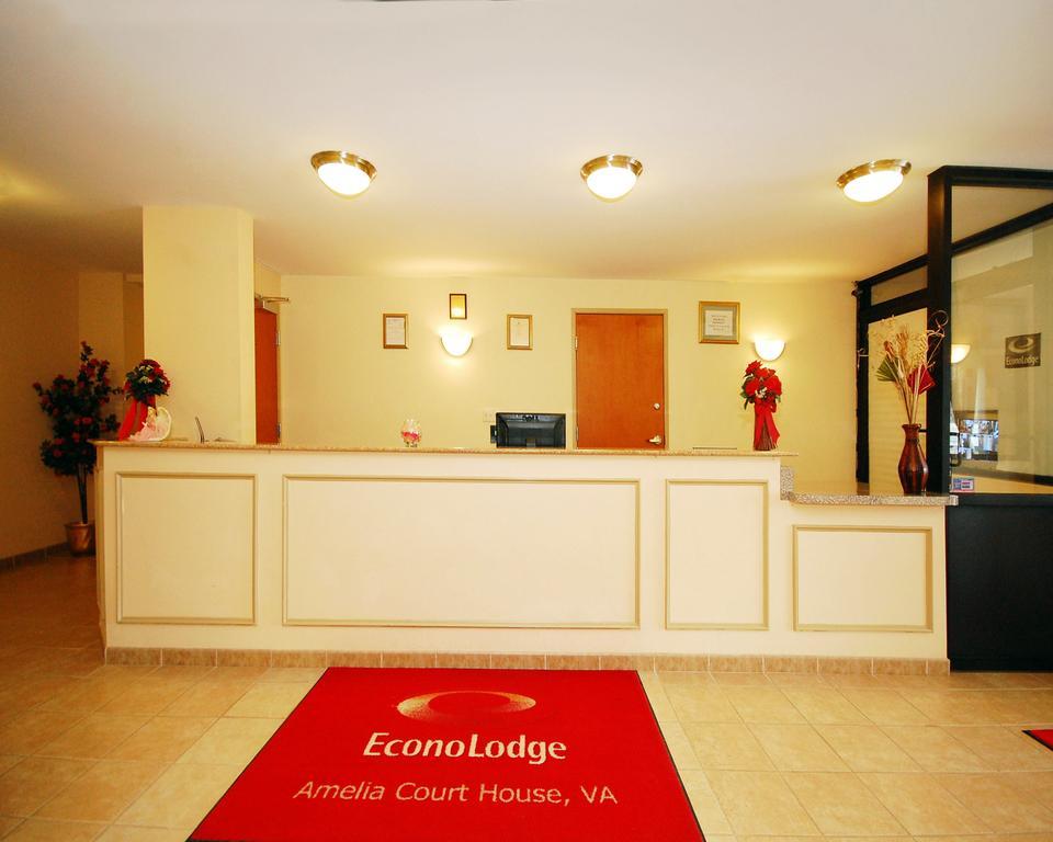 Econo Lodge Amelia Court House Интериор снимка