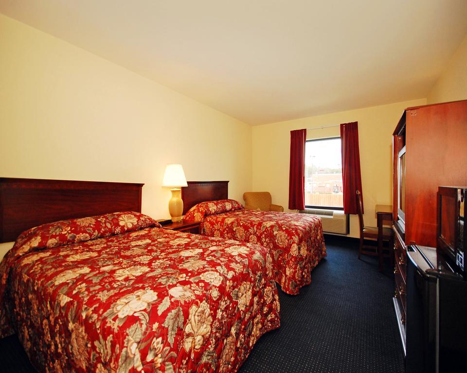Econo Lodge Amelia Court House Стая снимка