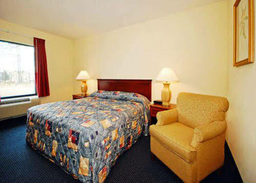 Econo Lodge Amelia Court House Екстериор снимка